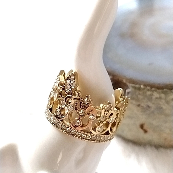 Queen Crown Ring Hypoallergenic Stainless Steel Size 9 Ring - Picture 9 of 11